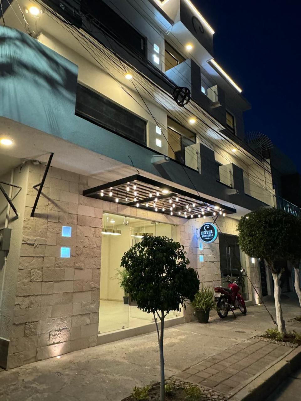 Hotel Fratelli アグアスカリエンテス エクステリア 写真