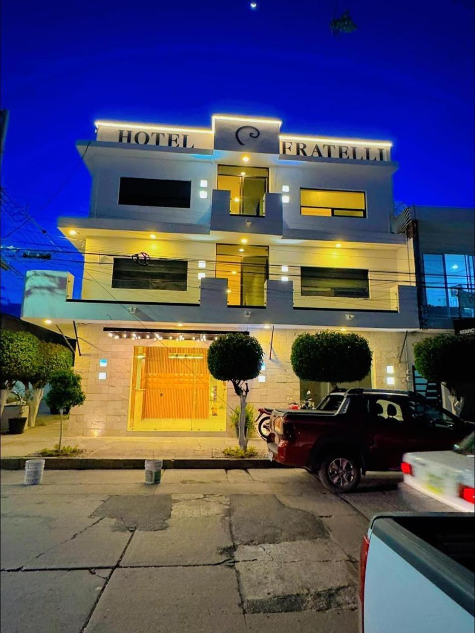 Hotel Fratelli アグアスカリエンテス エクステリア 写真